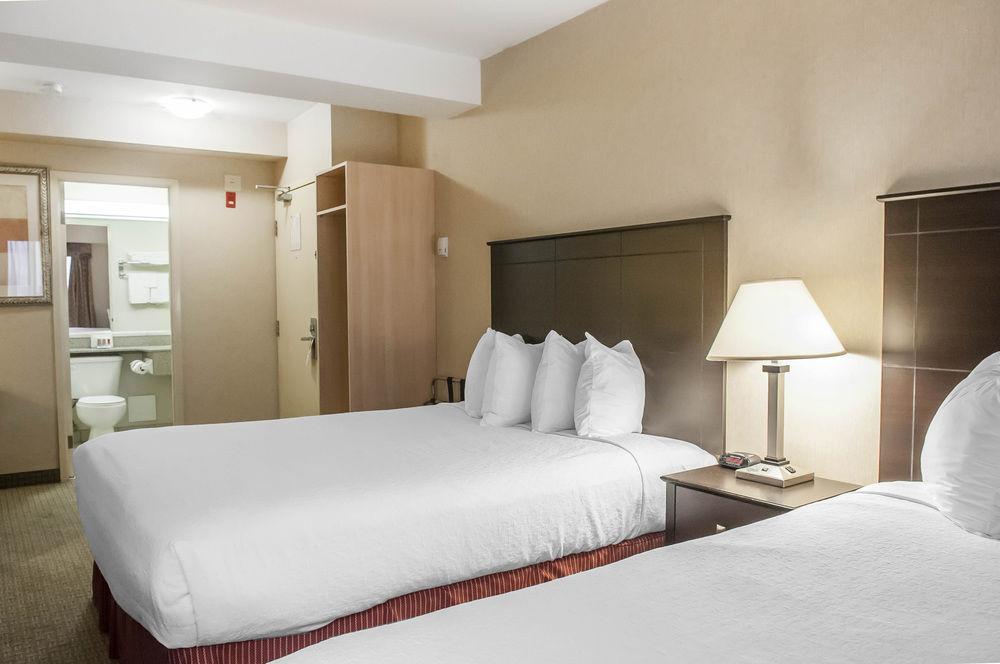 Econo Lodge Inn&Suites Downtown Toronto Zewnętrze zdjęcie