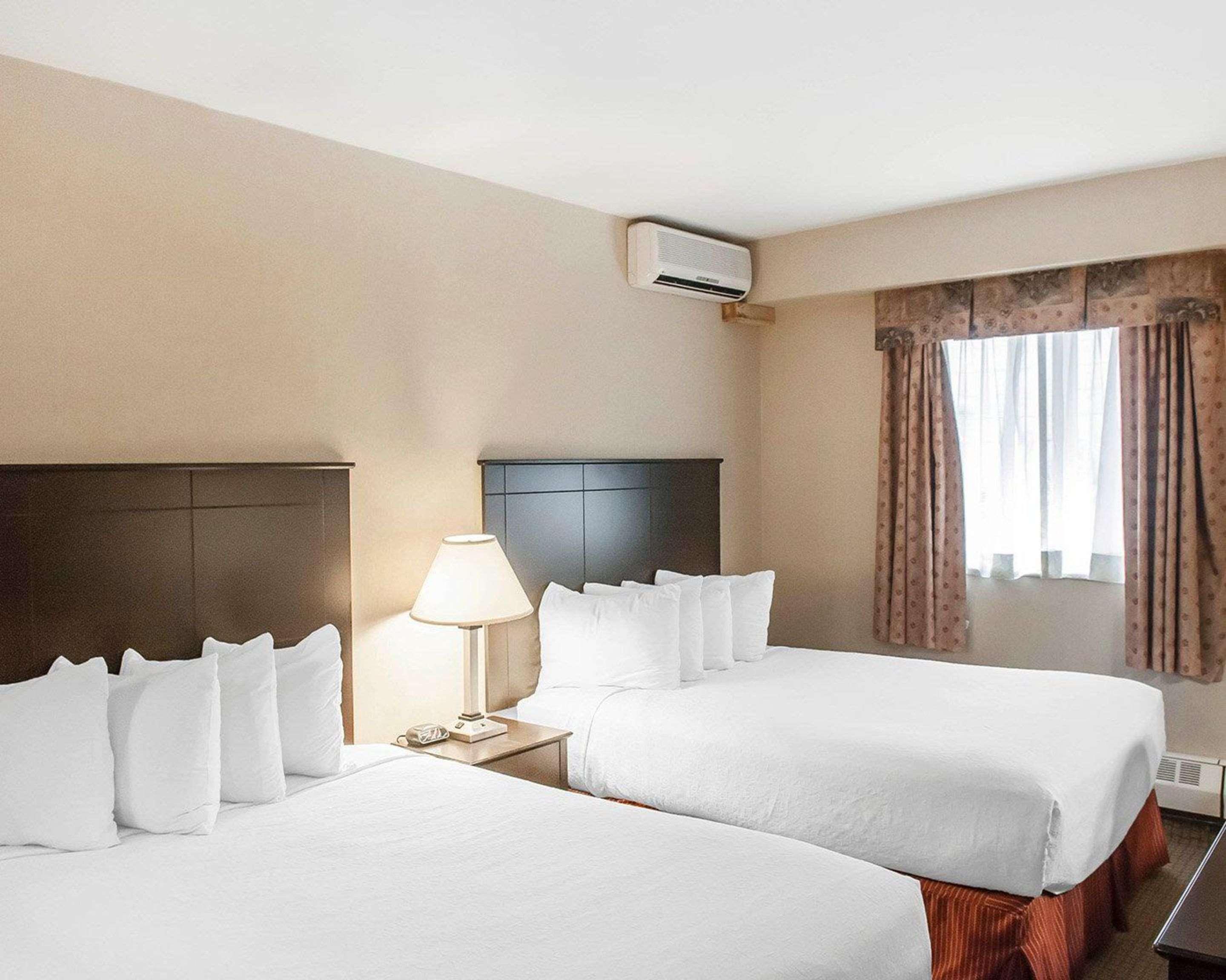 Econo Lodge Inn&Suites Downtown Toronto Zewnętrze zdjęcie