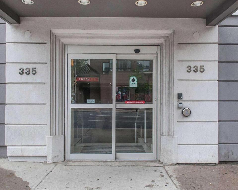 Econo Lodge Inn&Suites Downtown Toronto Zewnętrze zdjęcie