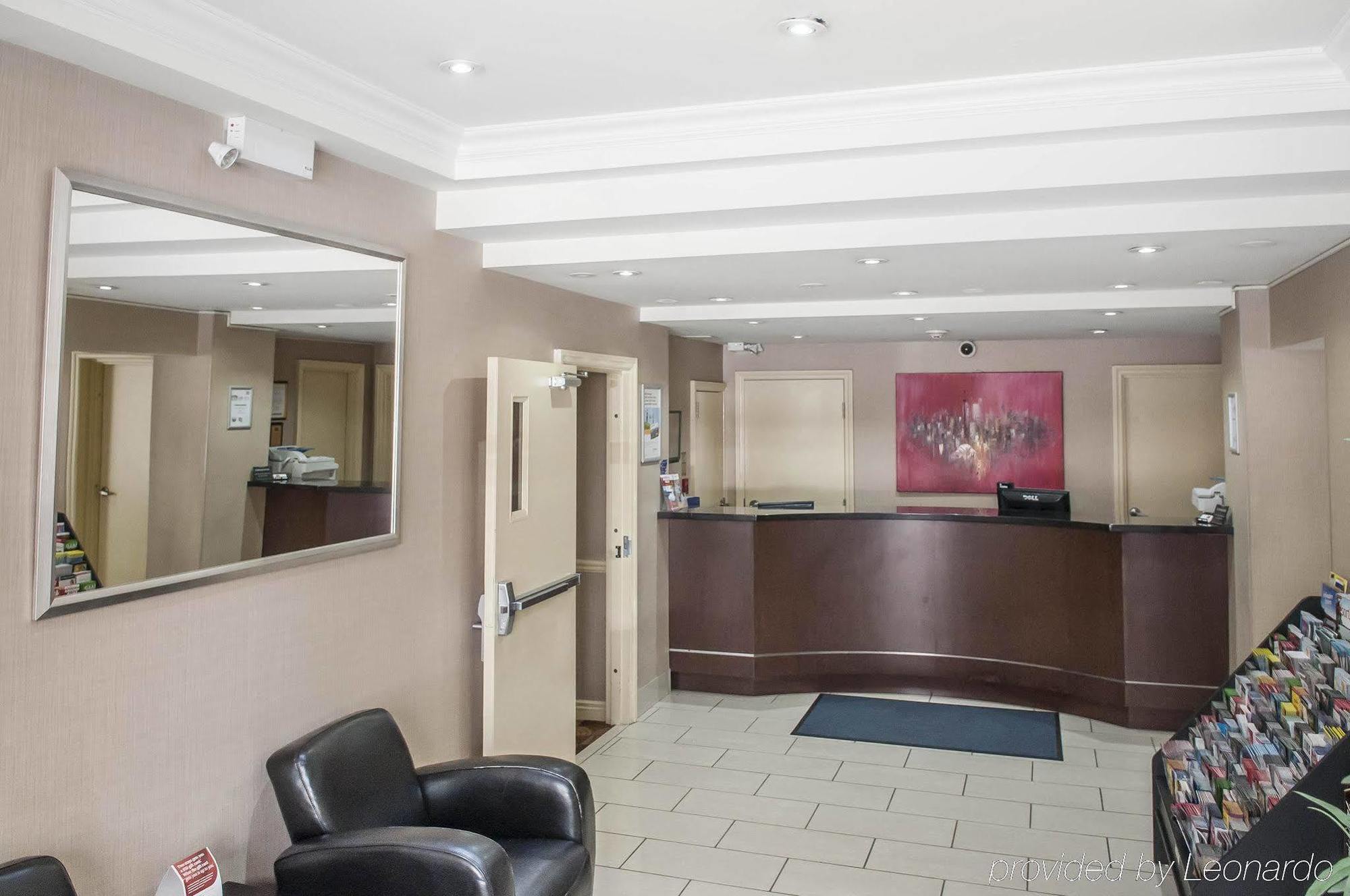 Econo Lodge Inn&Suites Downtown Toronto Zewnętrze zdjęcie