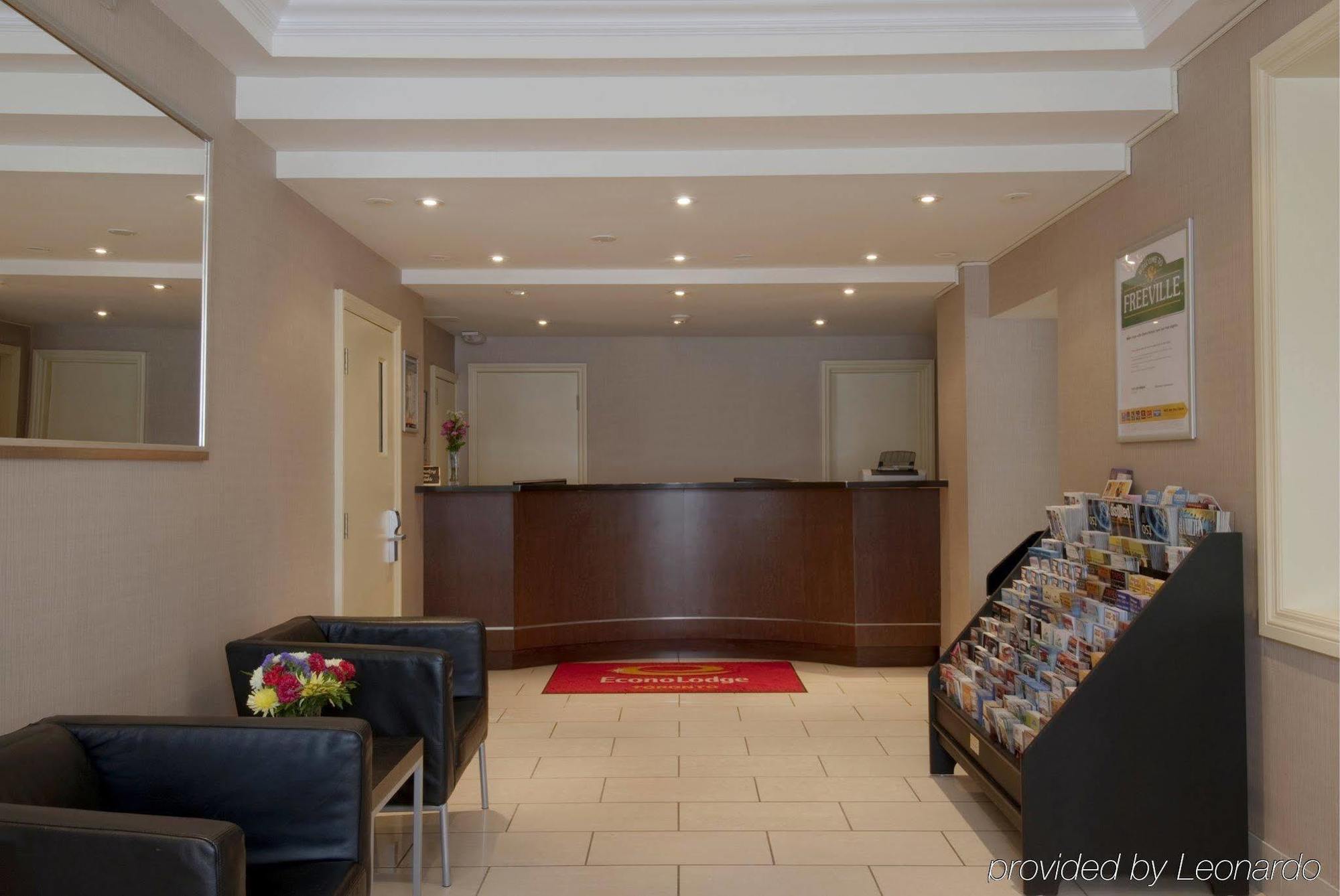 Econo Lodge Inn&Suites Downtown Toronto Zewnętrze zdjęcie